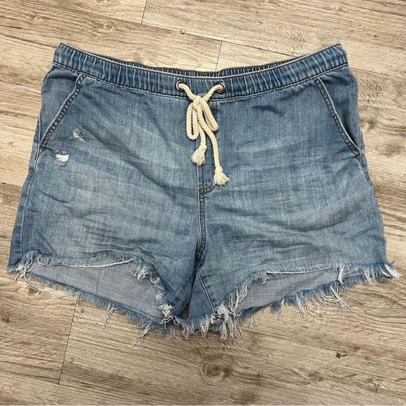 aerie Pants - Aerie by American Eagle Drawstring Denim Shorts - Size XL